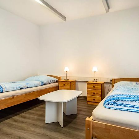 Nguyen Le 3 Schlafzimmer, 7 Bette,Dusche, 2 Wc , Kueche Ab 2 Uebernachtungen 诺伊基希 外观 照片