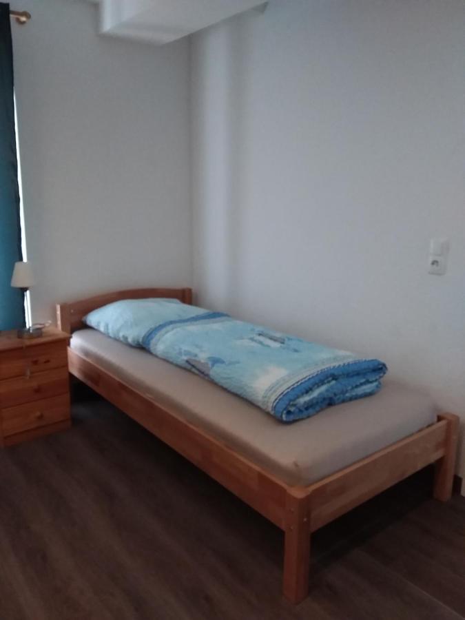 Nguyen Le 3 Schlafzimmer, 7 Bette,Dusche, 2 Wc , Kueche Ab 2 Uebernachtungen 诺伊基希 外观 照片