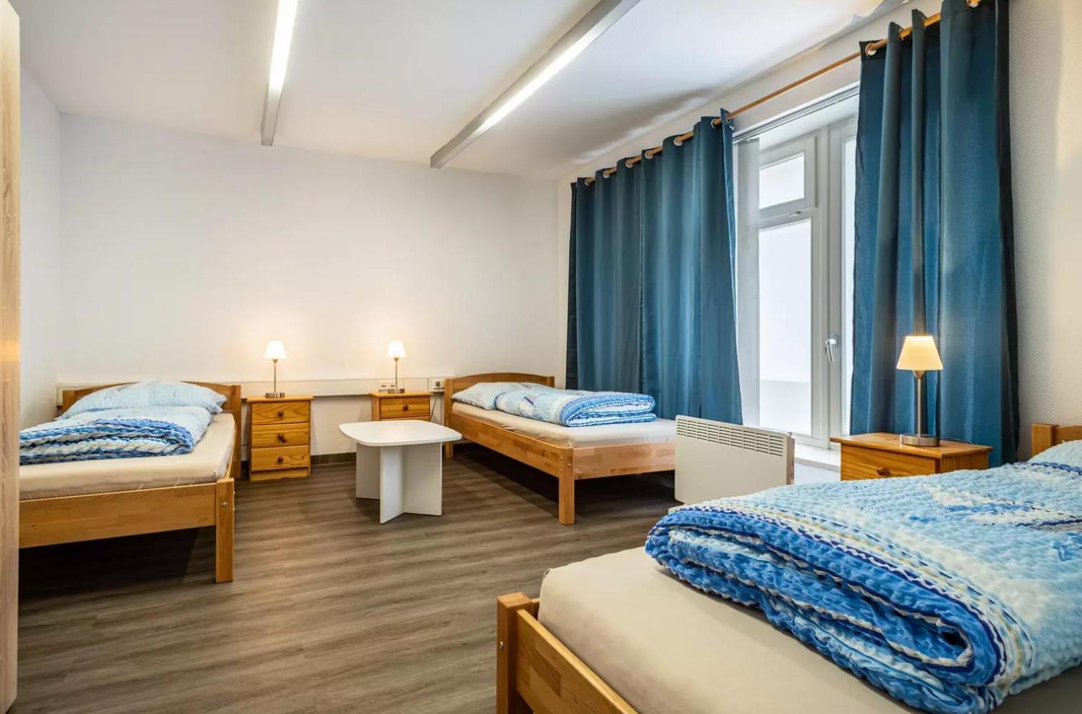 Nguyen Le 3 Schlafzimmer, 7 Bette,Dusche, 2 Wc , Kueche Ab 2 Uebernachtungen 诺伊基希 外观 照片