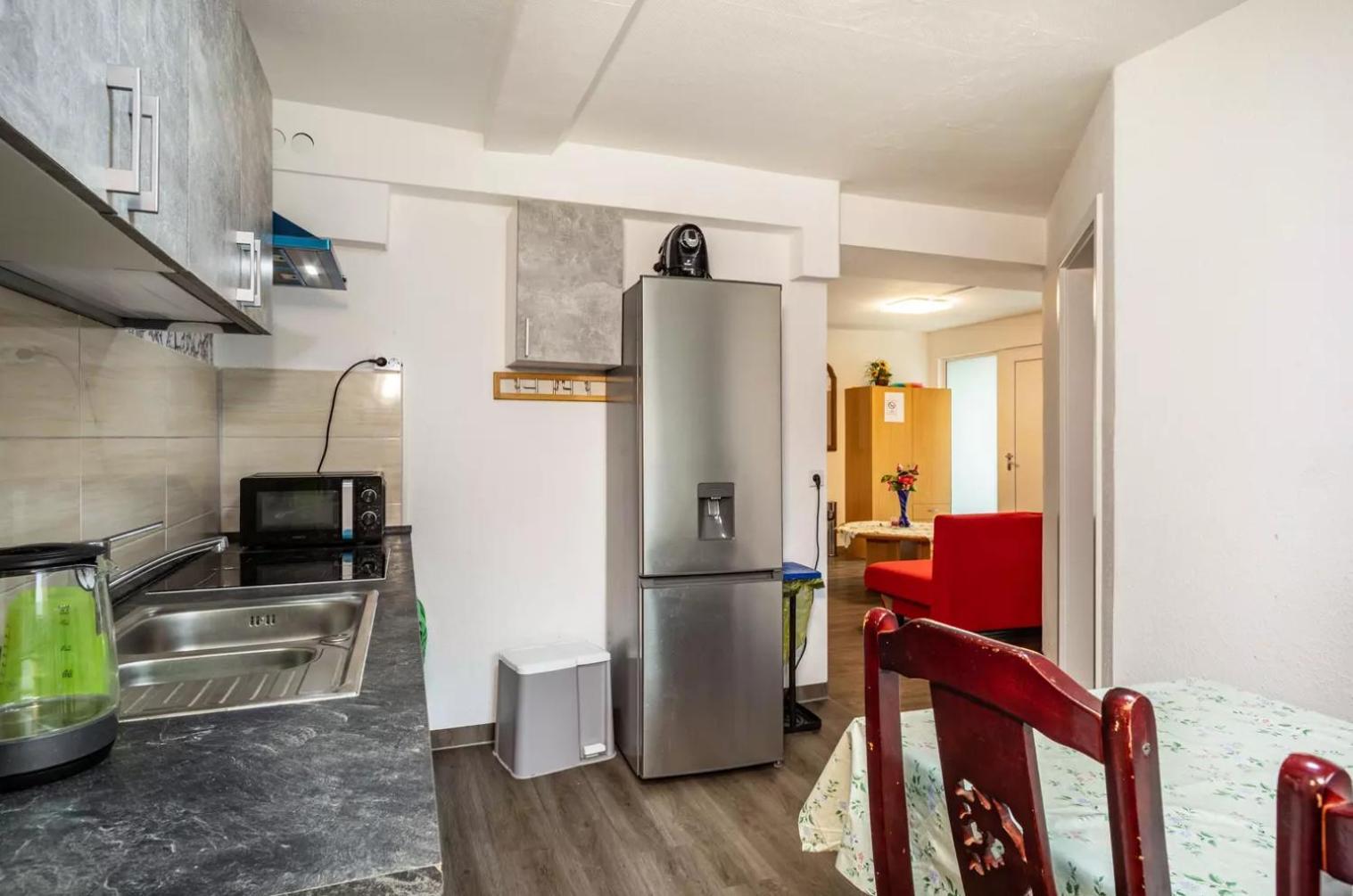 Nguyen Le 3 Schlafzimmer, 7 Bette,Dusche, 2 Wc , Kueche Ab 2 Uebernachtungen 诺伊基希 外观 照片